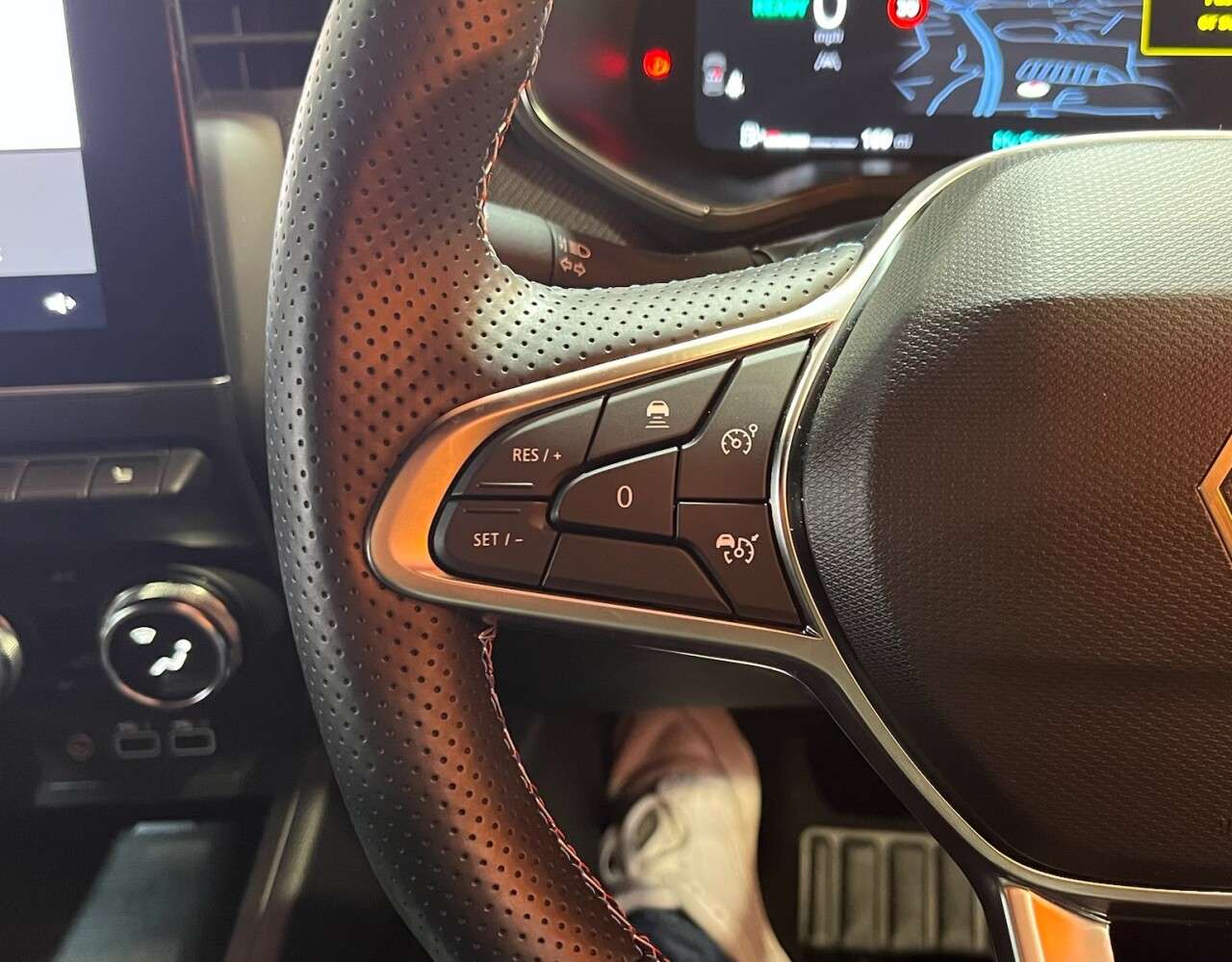 2025 RENAULT CLIO 2025 RENAULT CLIO