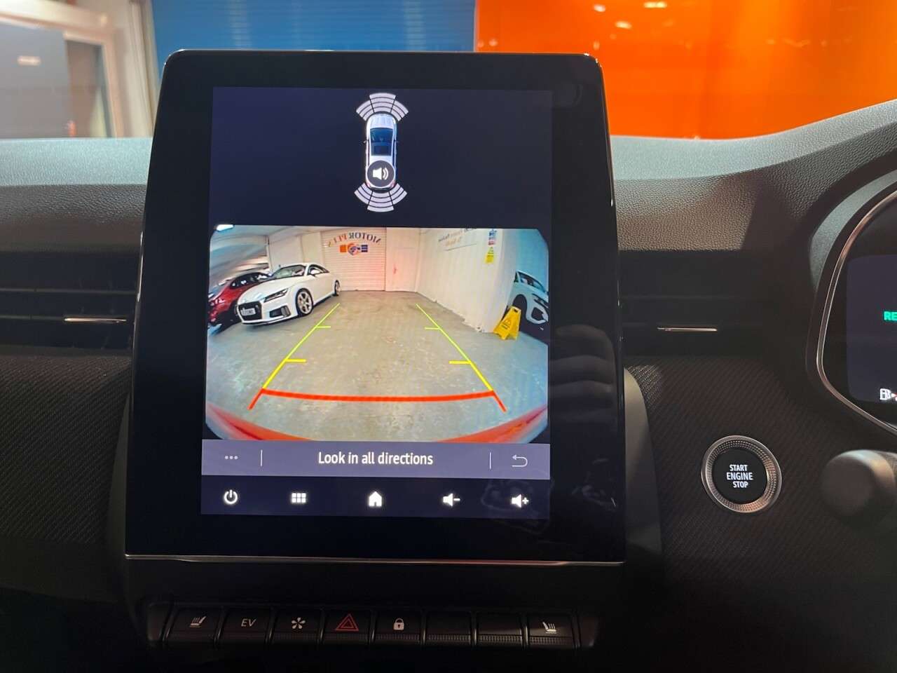 2025 RENAULT CLIO 2025 RENAULT CLIO