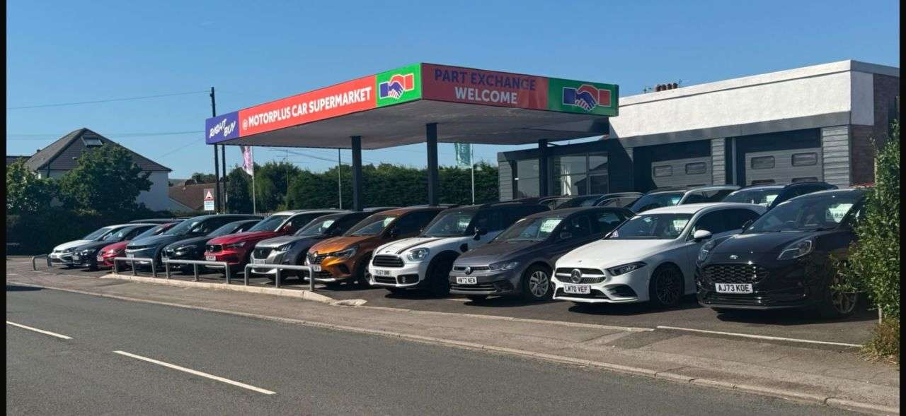 A 2018 MINI COUNTRYMAN 1.5 Cooper SUV 5dr Petrol Manual Euro 6 (s/s) (136 ps) Visit Over 400 Cars A 2018 MINI COUNTRYMAN 1.5 Cooper SUV 5dr Petrol Manual Euro 6 (s/s) (136 ps) Visit Over 400 Cars
