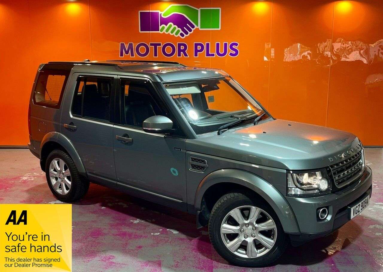 A 2014 LAND ROVER DISCOVERY 4 3.0 SD V6 XS SUV 5dr Diesel Auto 4WD Euro 5 (s/s) (255 bhp) Visit Over 400 A 2014 LAND ROVER DISCOVERY 4 3.0 SD V6 XS SUV 5dr Diesel Auto 4WD Euro 5 (s/s) (255 bhp) Visit Over 400