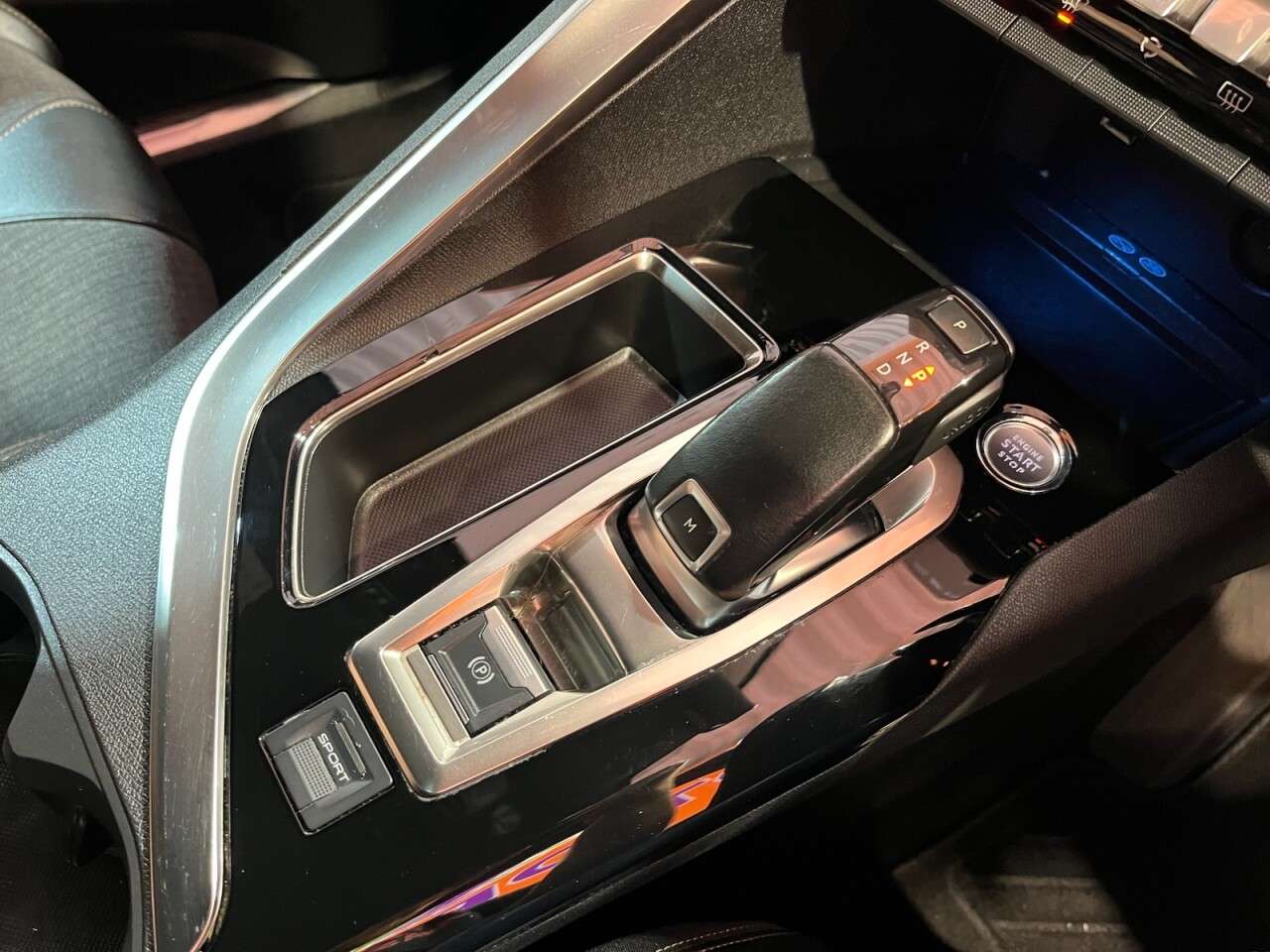 2018 PEUGEOT 3008 2018 PEUGEOT 3008