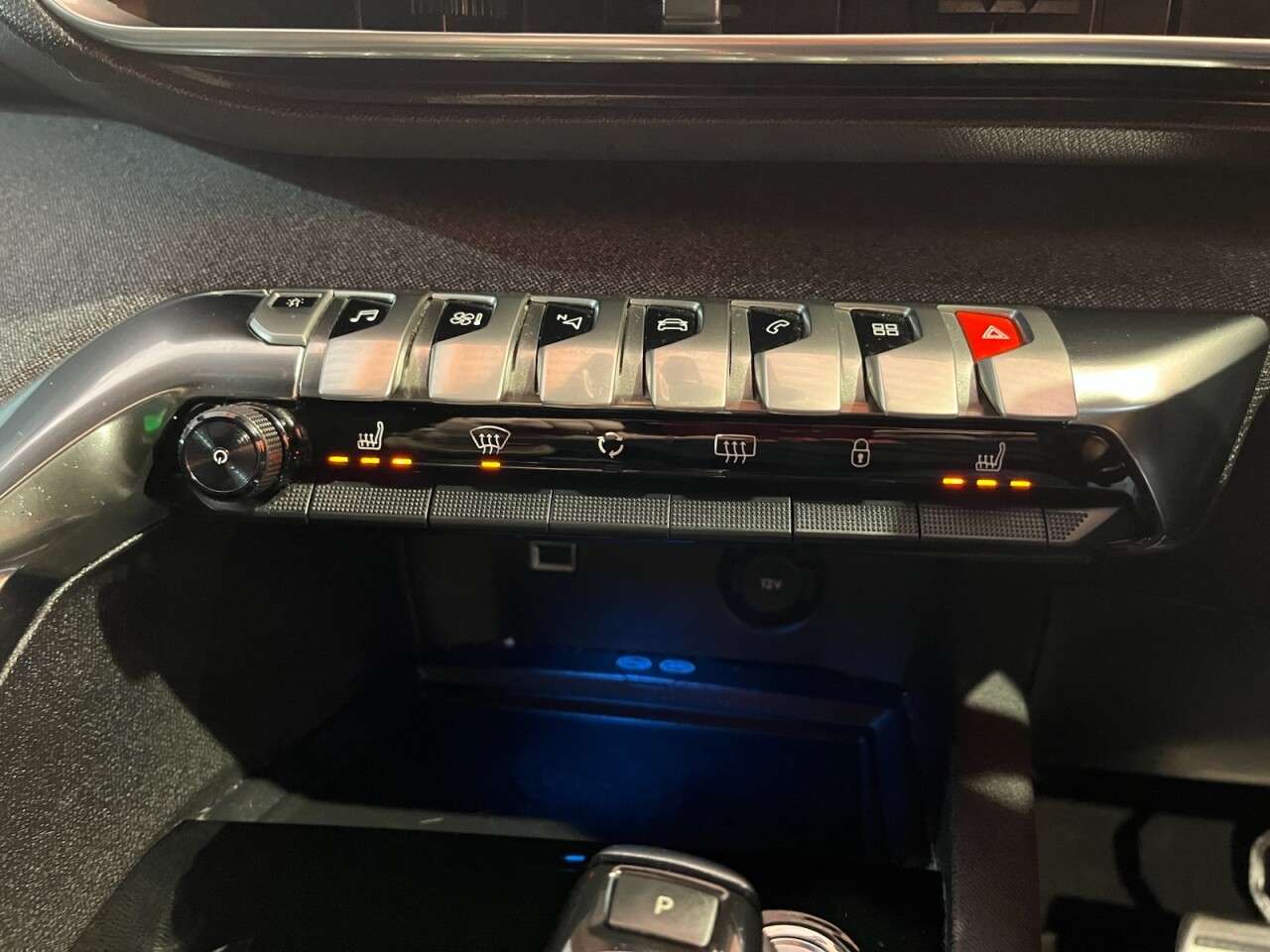 2018 PEUGEOT 3008 2018 PEUGEOT 3008