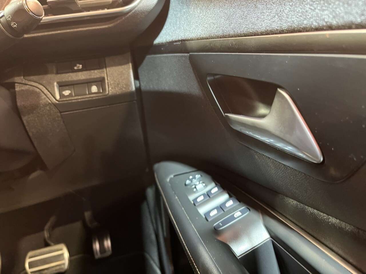2018 PEUGEOT 3008 2018 PEUGEOT 3008