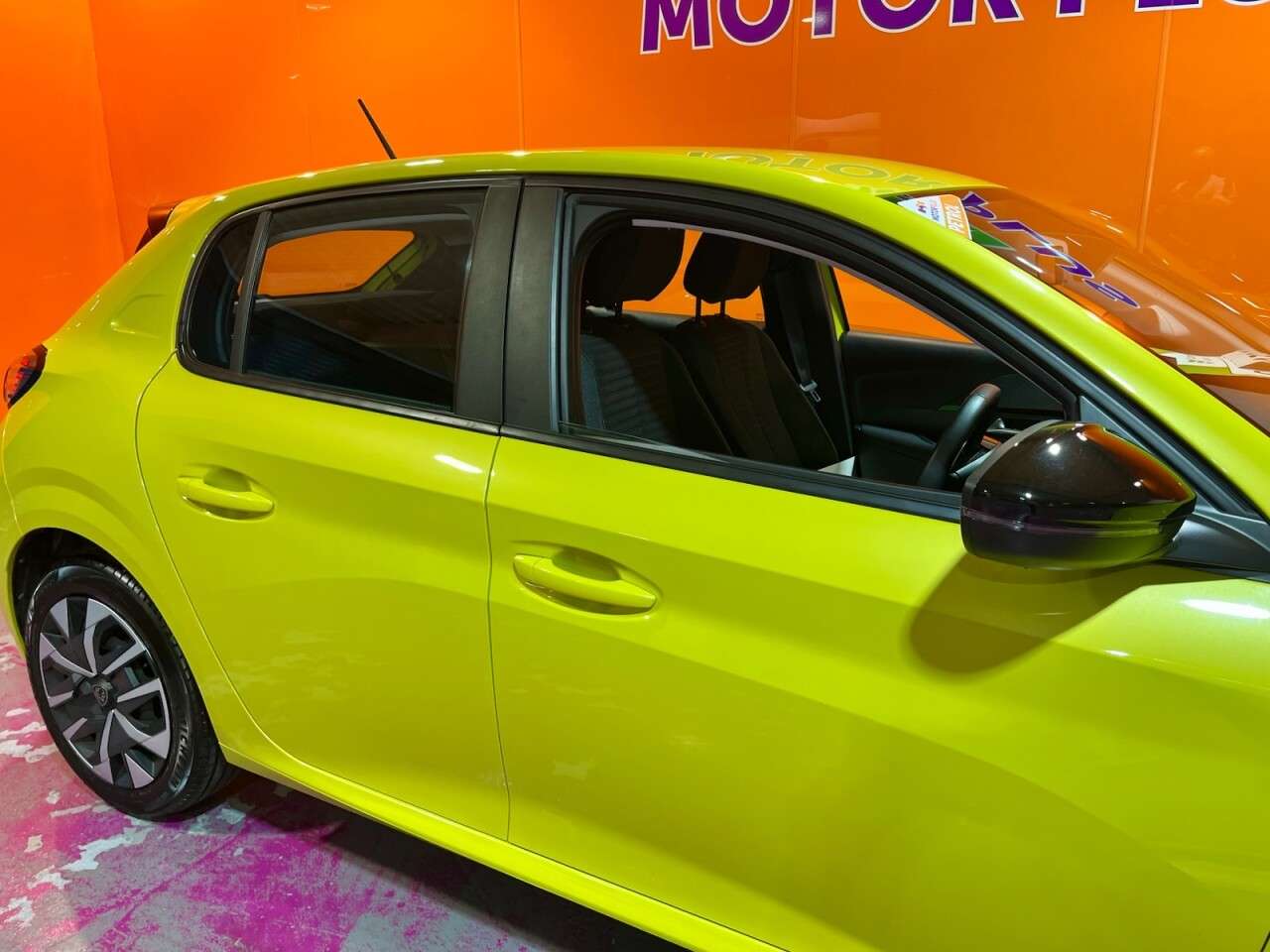 2024 PEUGEOT 208 2024 PEUGEOT 208