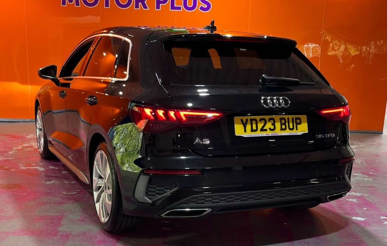 A 2023 AUDI A3 1.5 TFSI 35 S line Sportback 5dr Petrol S Tronic Euro 6 (s/s) (150 ps) Visi A 2023 AUDI A3 1.5 TFSI 35 S line Sportback 5dr Petrol S Tronic Euro 6 (s/s) (150 ps) Visi