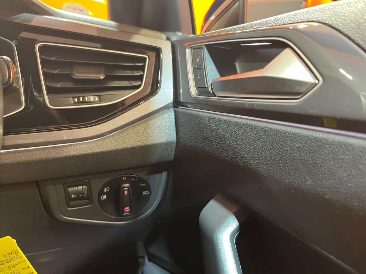 2019 VOLKSWAGEN POLO 2019 VOLKSWAGEN POLO