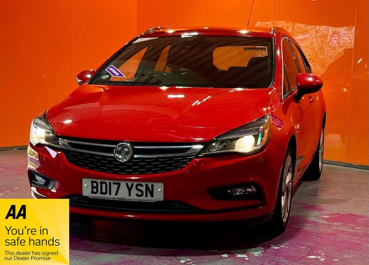 A 2017 VAUXHALL ASTRA 1.4i Turbo SRi Sports Tourer 5dr Petrol Auto Euro 6 (s/s) (150 ps) Visit Ov A 2017 VAUXHALL ASTRA 1.4i Turbo SRi Sports Tourer 5dr Petrol Auto Euro 6 (s/s) (150 ps) Visit Ov