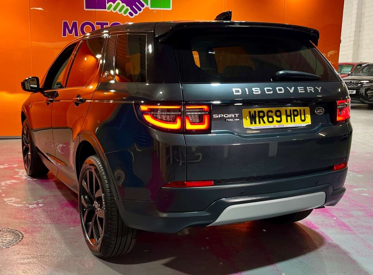 A 2019 LAND ROVER DISCOVERY SPORT 2.0 P250 MHEV HSE SUV 5dr Petrol Auto 4WD Euro 6 (s/s) (250 ps) Visit Over A 2019 LAND ROVER DISCOVERY SPORT 2.0 P250 MHEV HSE SUV 5dr Petrol Auto 4WD Euro 6 (s/s) (250 ps) Visit Over