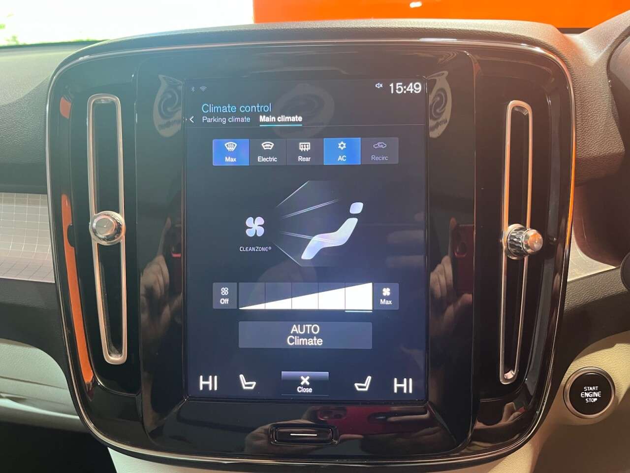 2019 VOLVO XC40 2019 VOLVO XC40