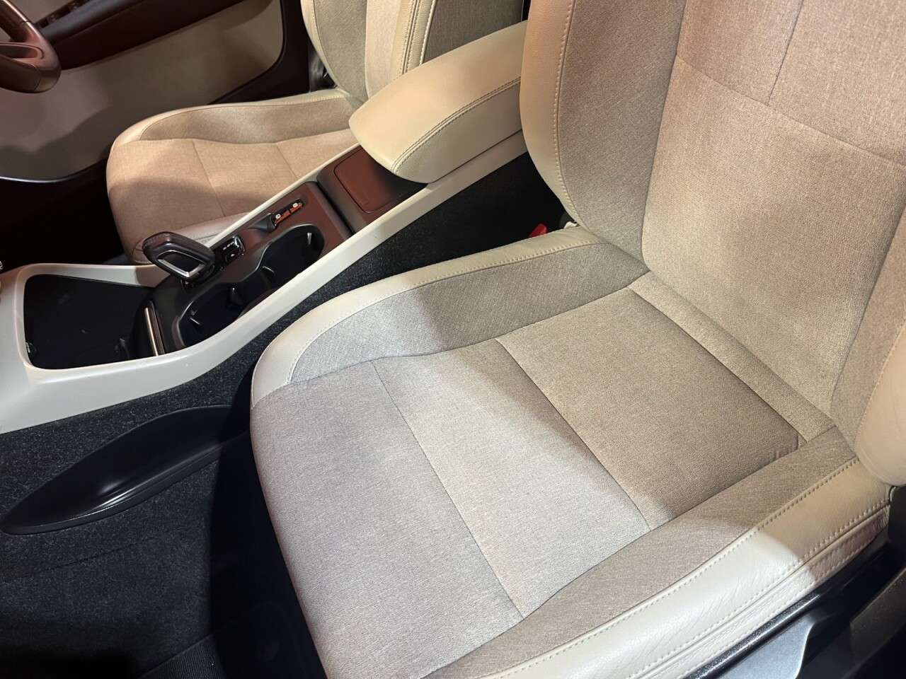 2019 VOLVO XC40 2019 VOLVO XC40