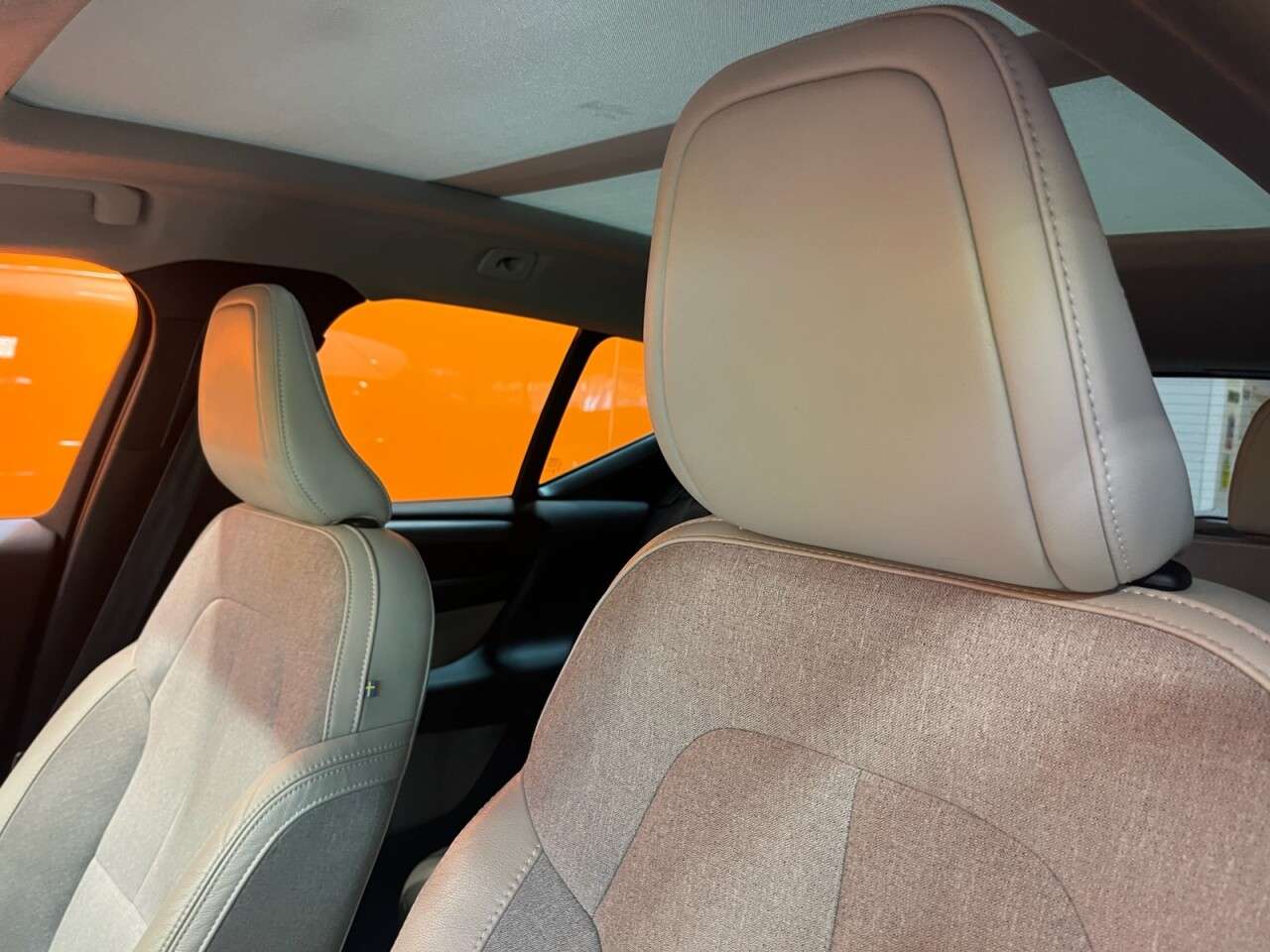 2019 VOLVO XC40 2019 VOLVO XC40