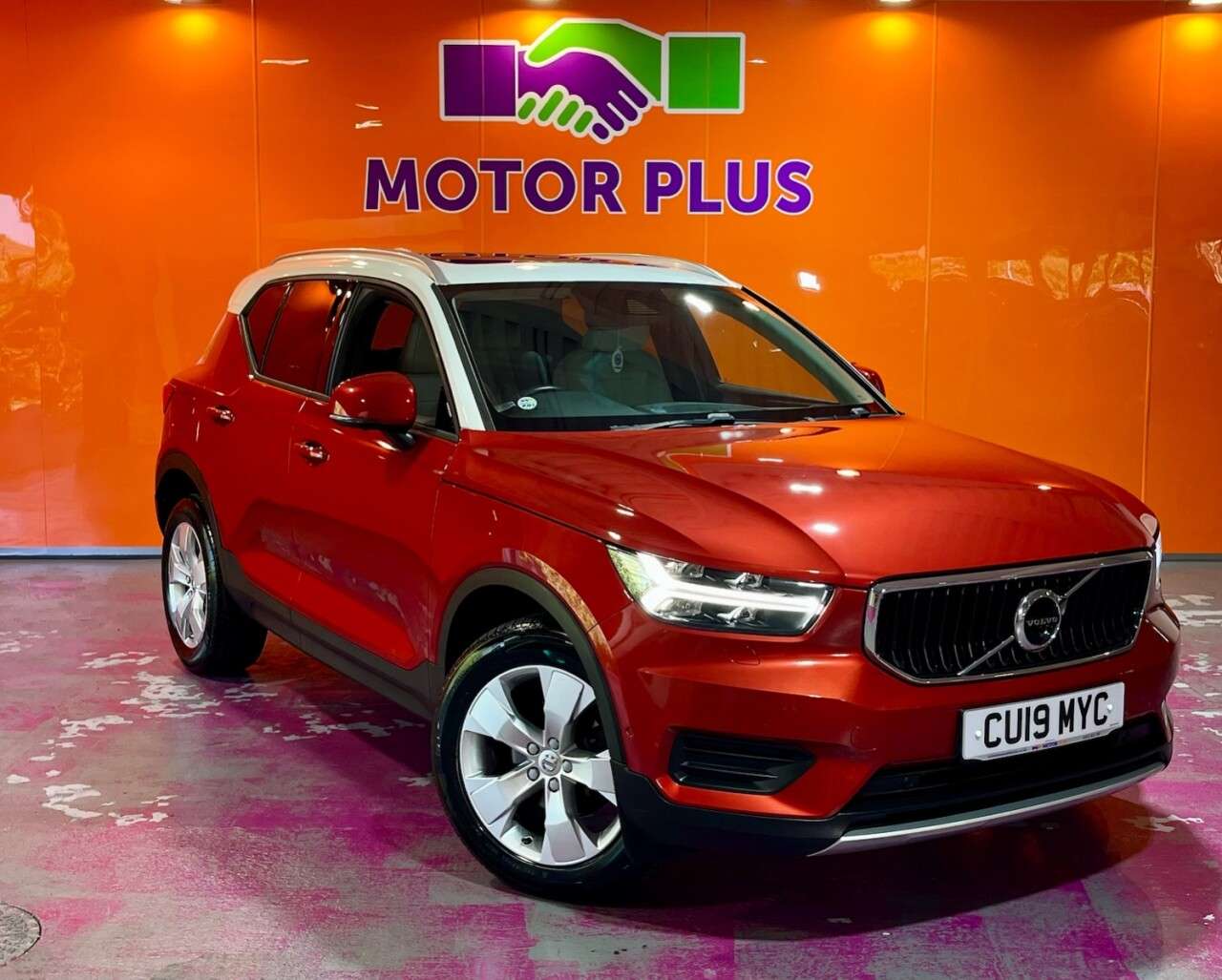 A 2019 VOLVO XC40 2.0 D3 Momentum SUV 5dr Diesel Auto Euro 6 (s/s) (150 ps) Visit Over 400 Ca A 2019 VOLVO XC40 2.0 D3 Momentum SUV 5dr Diesel Auto Euro 6 (s/s) (150 ps) Visit Over 400 Ca