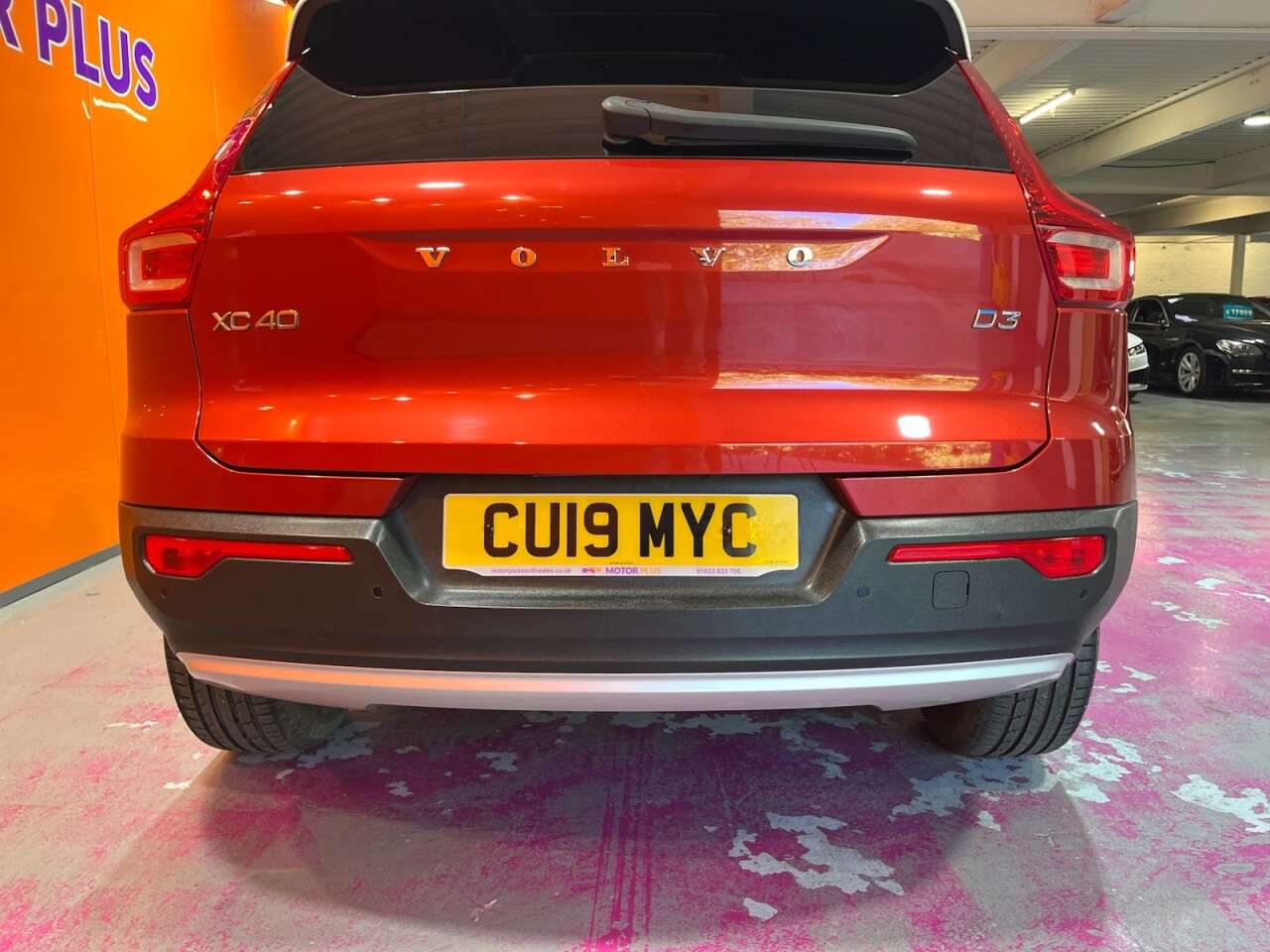 2019 VOLVO XC40 2019 VOLVO XC40