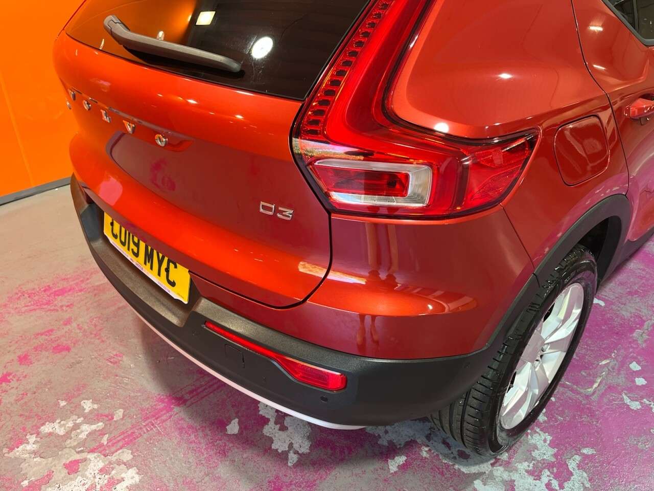 2019 VOLVO XC40 2019 VOLVO XC40