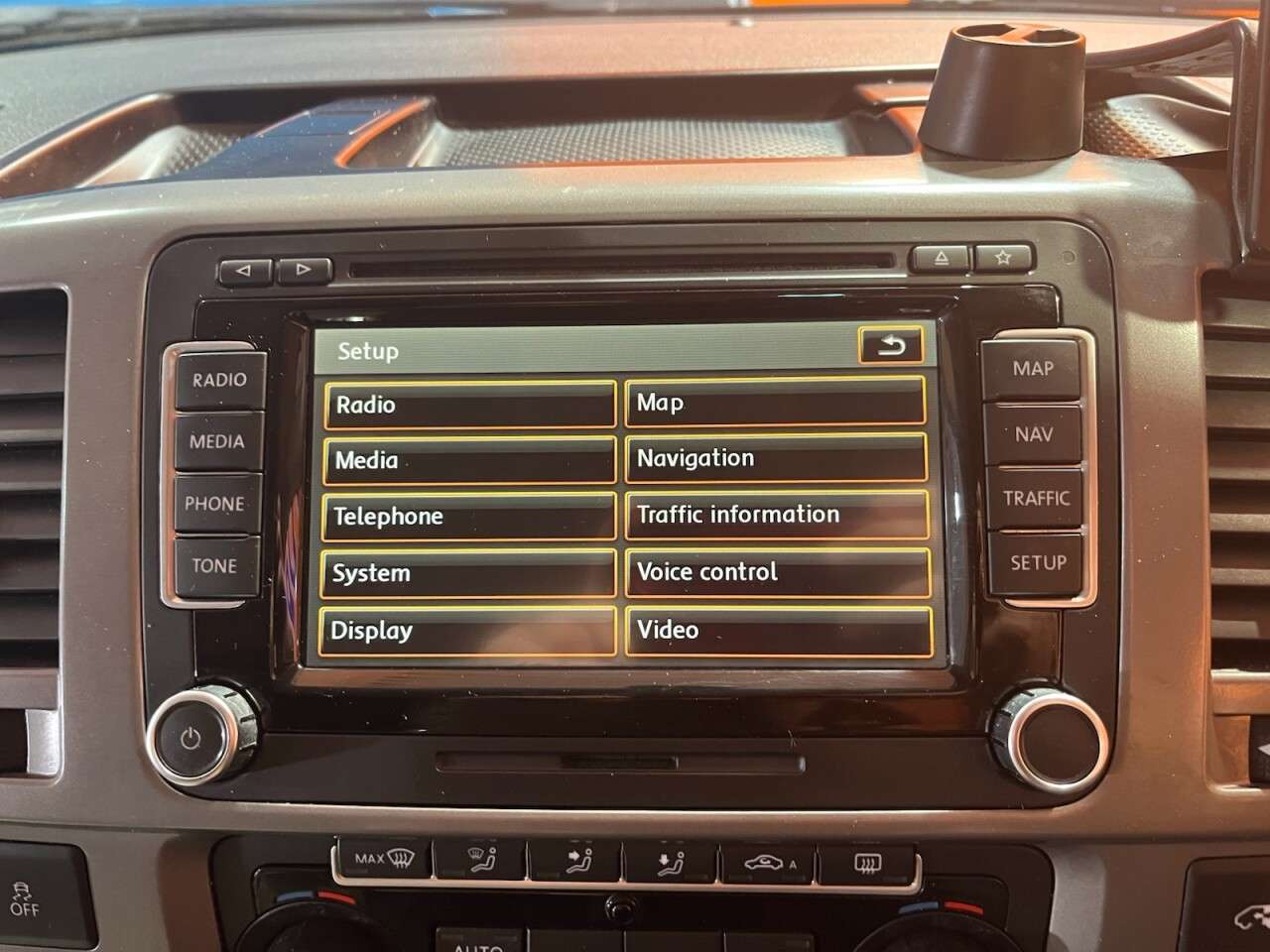 2015 VOLKSWAGEN CARAVELLE 2015 VOLKSWAGEN CARAVELLE