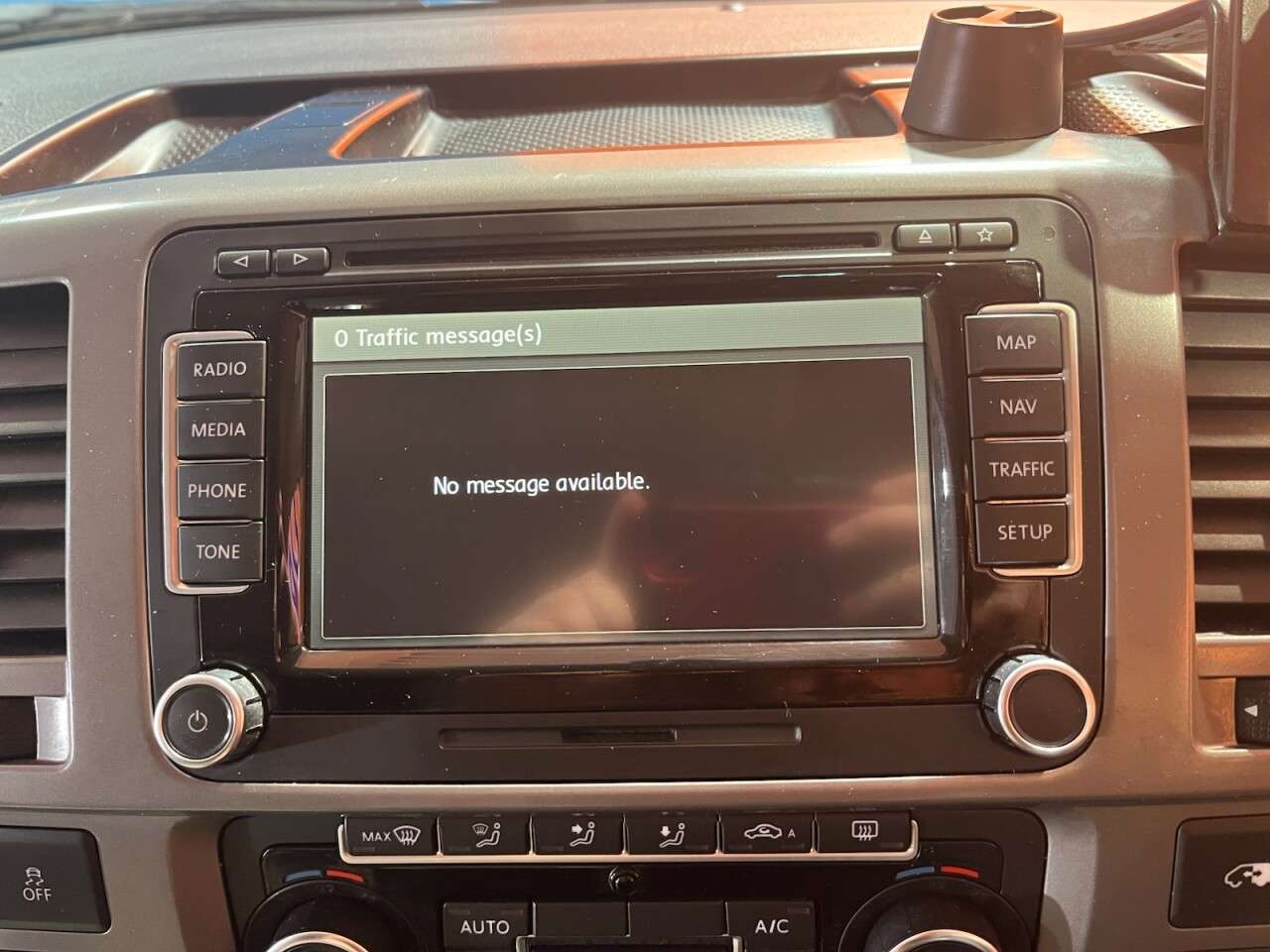 2015 VOLKSWAGEN CARAVELLE 2015 VOLKSWAGEN CARAVELLE