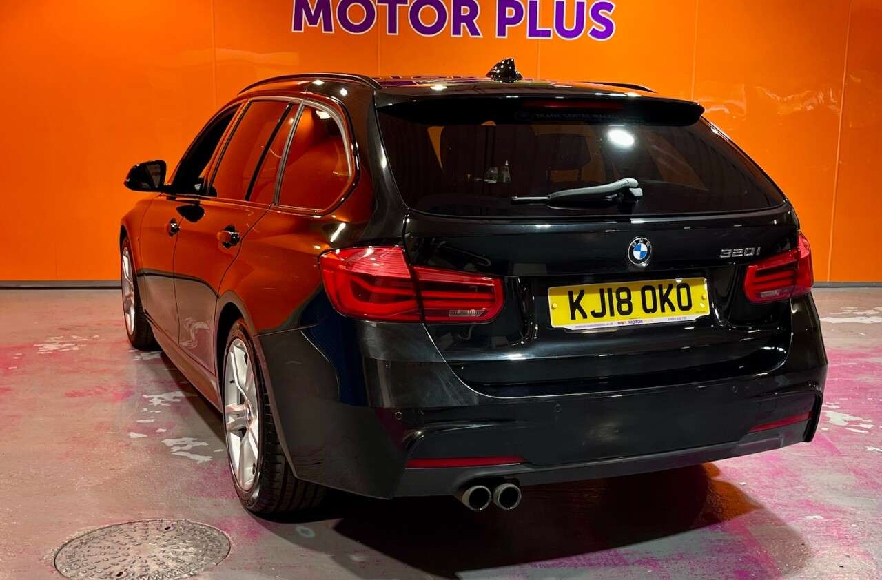 A 2018 BMW 3 SERIES 2.0 320i M Sport Touring 5dr Petrol Auto Euro 6 (s/s) (184 ps) Visit Over 4 A 2018 BMW 3 SERIES 2.0 320i M Sport Touring 5dr Petrol Auto Euro 6 (s/s) (184 ps) Visit Over 4