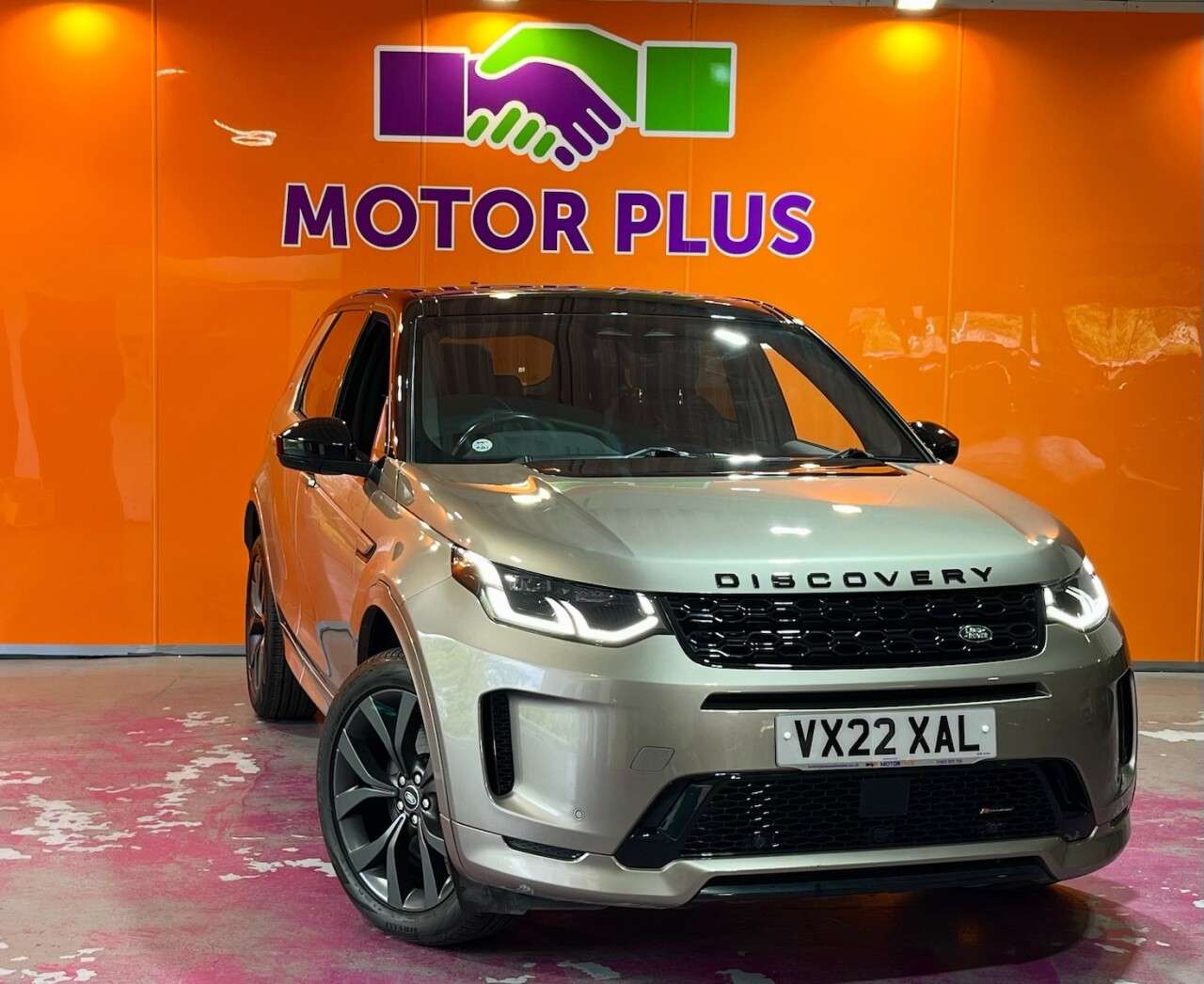 A 2022 LAND ROVER DISCOVERY SPORT 2.0 D200 MHEV R-Dynamic SE SUV 5dr Diesel Auto 4WD Euro 6 (s/s) (204 ps) Vi A 2022 LAND ROVER DISCOVERY SPORT 2.0 D200 MHEV R-Dynamic SE SUV 5dr Diesel Auto 4WD Euro 6 (s/s) (204 ps) Vi