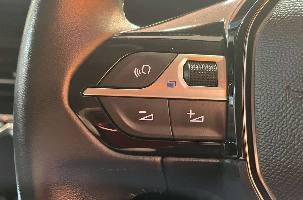 2022 PEUGEOT 208 2022 PEUGEOT 208
