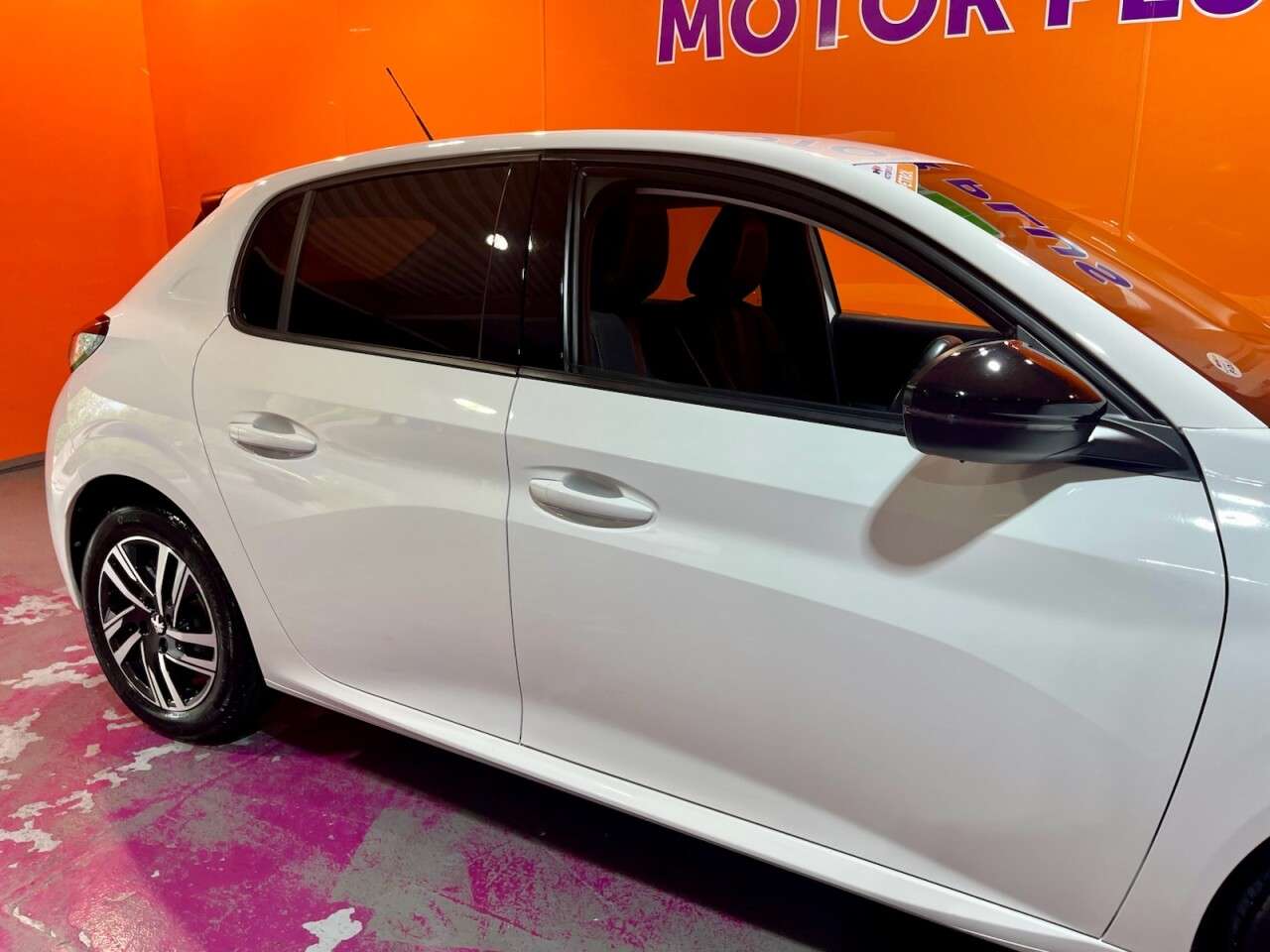 2022 PEUGEOT 208 2022 PEUGEOT 208