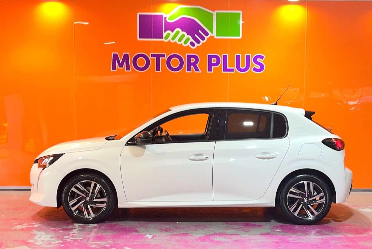 A 2022 PEUGEOT 208 1.2 PureTech Allure Premium Hatchback 5dr Petrol Manual Euro 6 (s/s) (100 p A 2022 PEUGEOT 208 1.2 PureTech Allure Premium Hatchback 5dr Petrol Manual Euro 6 (s/s) (100 p