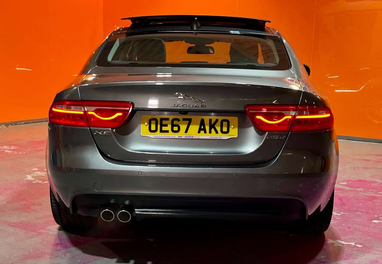 2017 JAGUAR XE 2017 JAGUAR XE