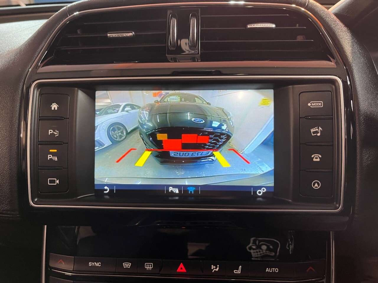 2017 JAGUAR XE 2017 JAGUAR XE