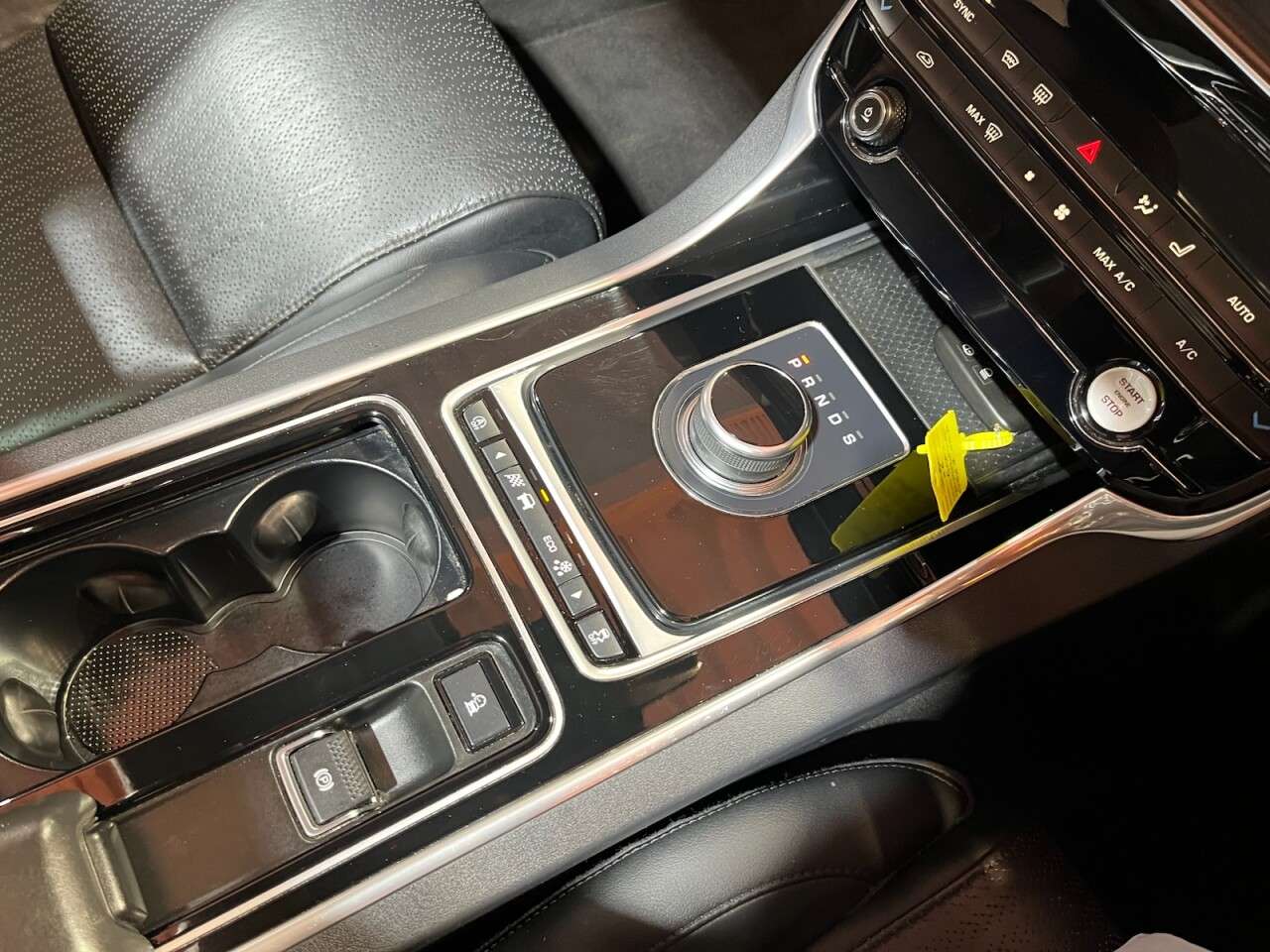 2017 JAGUAR XE 2017 JAGUAR XE