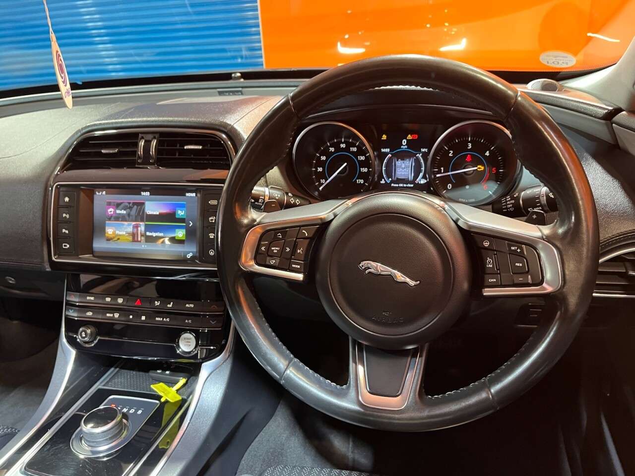 2017 JAGUAR XE 2017 JAGUAR XE
