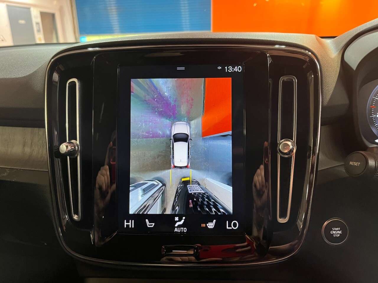 2020 VOLVO XC40 2020 VOLVO XC40