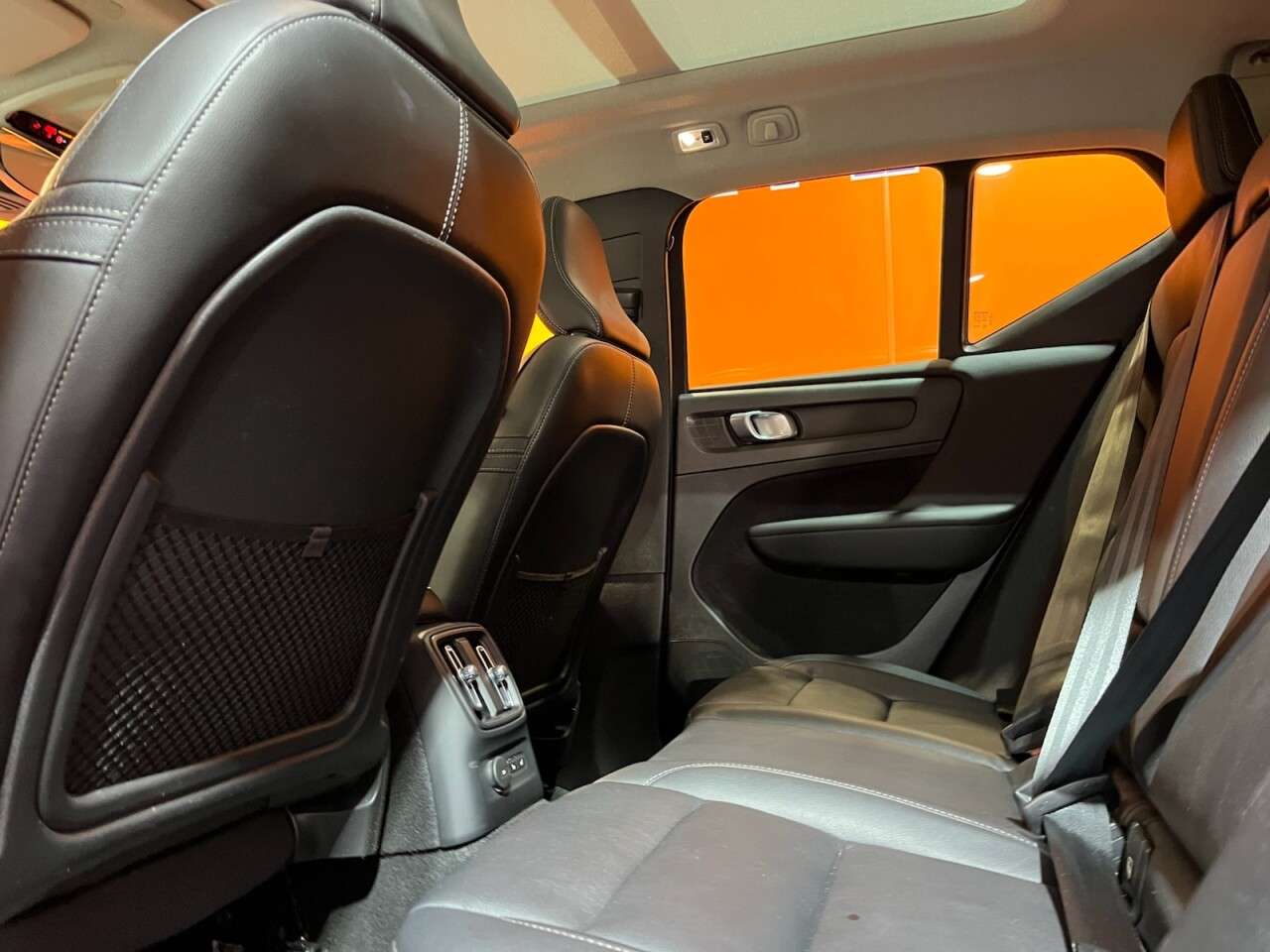 2020 VOLVO XC40 2020 VOLVO XC40