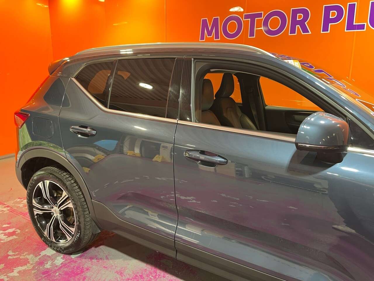 2020 VOLVO XC40 2020 VOLVO XC40