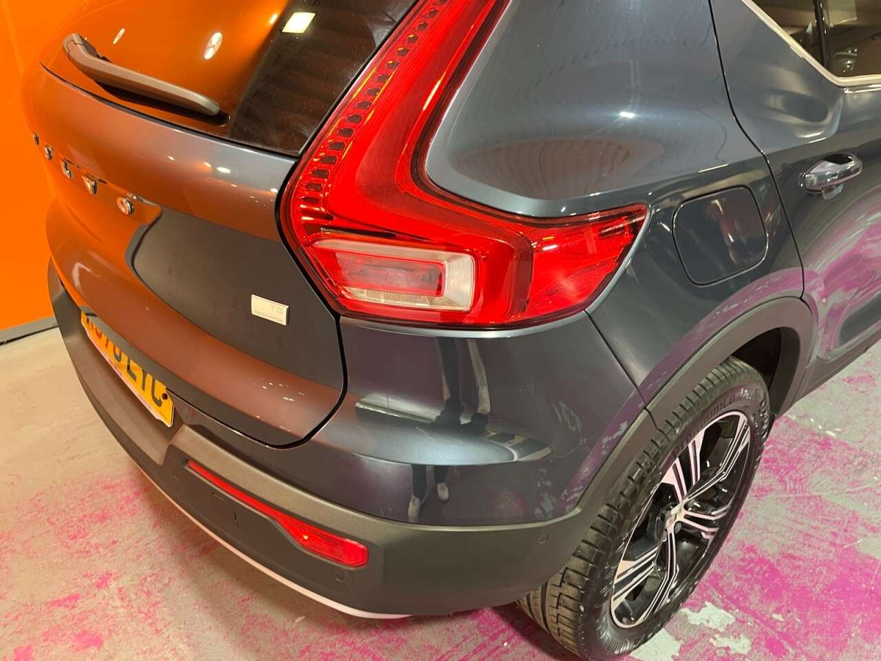 2020 VOLVO XC40 2020 VOLVO XC40