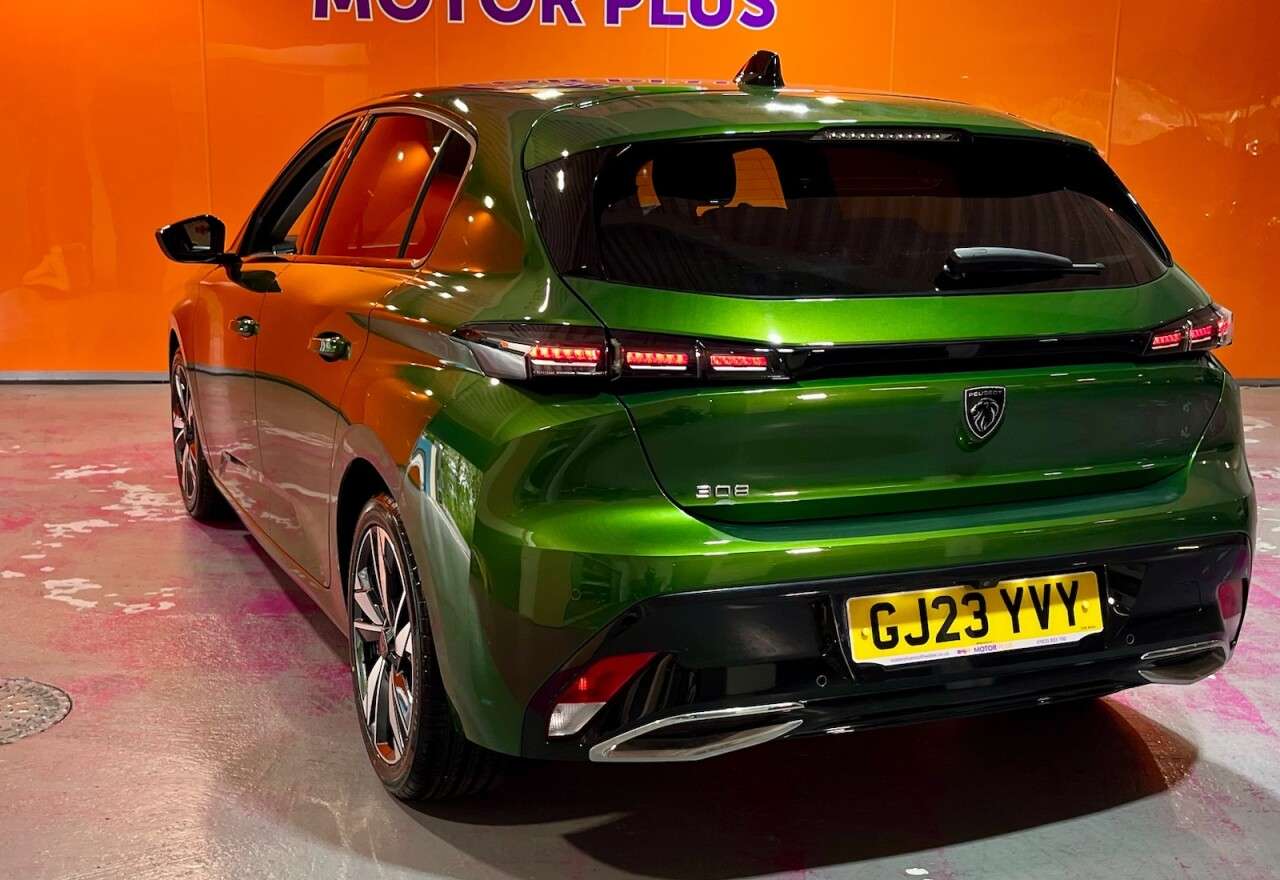 A 2023 PEUGEOT 308 1.2 PureTech Allure Hatchback 5dr Petrol EAT Euro 6 (s/s) (130 ps) Visit Ov A 2023 PEUGEOT 308 1.2 PureTech Allure Hatchback 5dr Petrol EAT Euro 6 (s/s) (130 ps) Visit Ov