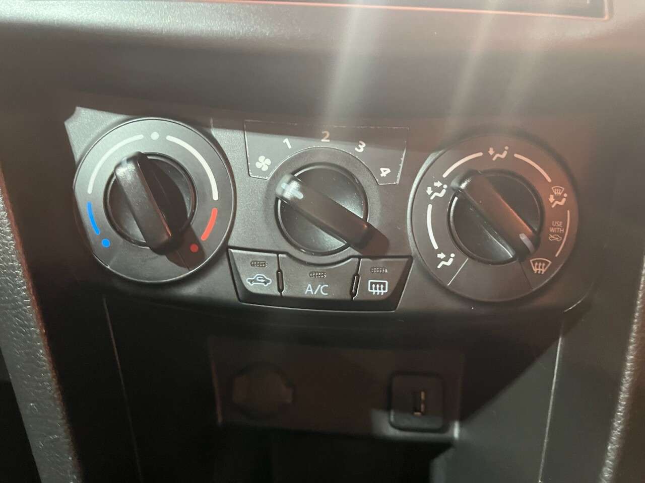 2016 SUZUKI SWIFT 2016 SUZUKI SWIFT