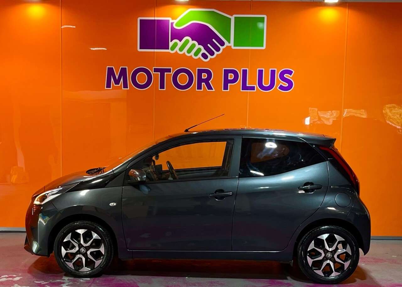 A 2018 TOYOTA AYGO 1.0 VVT-i x-plore Hatchback 5dr Petrol Manual Euro 6 (71 ps) Visit Over 400 A 2018 TOYOTA AYGO 1.0 VVT-i x-plore Hatchback 5dr Petrol Manual Euro 6 (71 ps) Visit Over 400