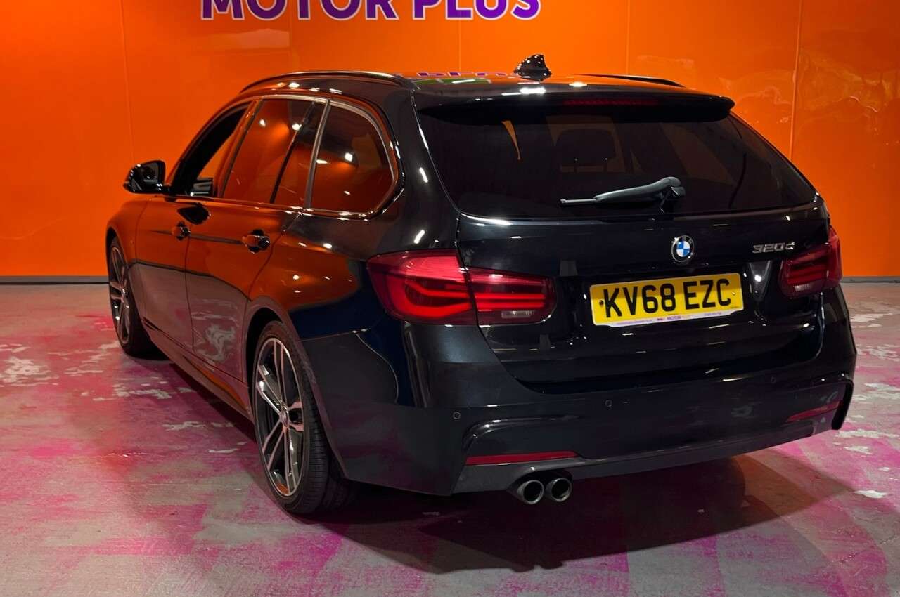 A 2018 BMW 3 SERIES 2.0 320d M Sport Shadow Edition Touring 5dr Diesel Auto Euro 6 (s/s) (190 p A 2018 BMW 3 SERIES 2.0 320d M Sport Shadow Edition Touring 5dr Diesel Auto Euro 6 (s/s) (190 p