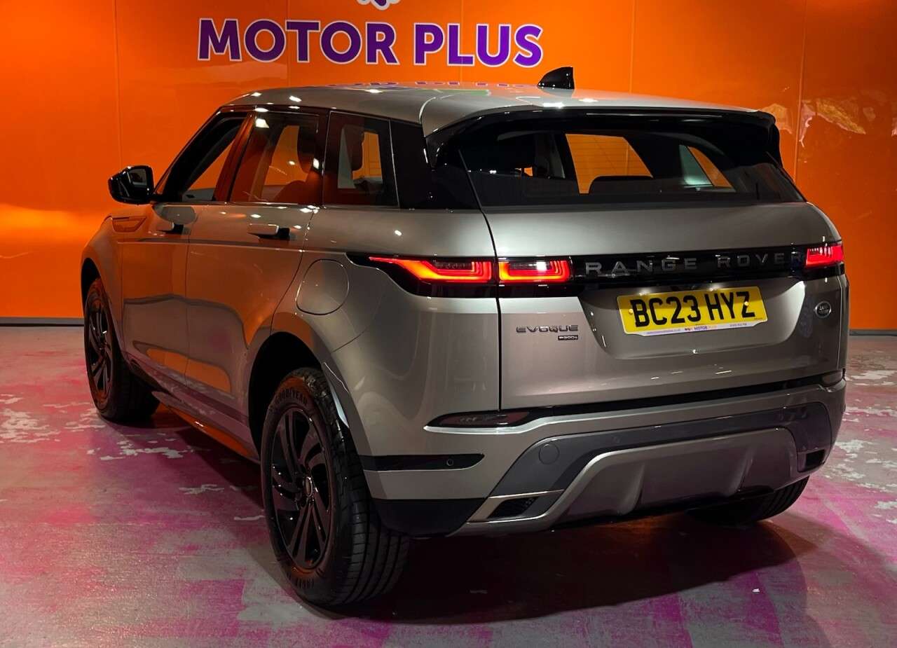 A 2023 LAND ROVER RANGE ROVER EVOQUE 1.5 P300e 12.2kWh R-Dynamic S SUV 5dr Petrol Plug-in Hybrid Auto 4WD Euro 6 A 2023 LAND ROVER RANGE ROVER EVOQUE 1.5 P300e 12.2kWh R-Dynamic S SUV 5dr Petrol Plug-in Hybrid Auto 4WD Euro 6