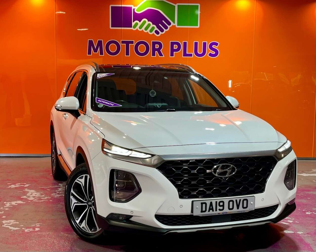 A 2019 HYUNDAI SANTA FE 2.2 CRDi Premium SE SUV 5dr Diesel Auto 4WD Euro 6 (s/s) 7 Seat (200 ps) Vi A 2019 HYUNDAI SANTA FE 2.2 CRDi Premium SE SUV 5dr Diesel Auto 4WD Euro 6 (s/s) 7 Seat (200 ps) Vi