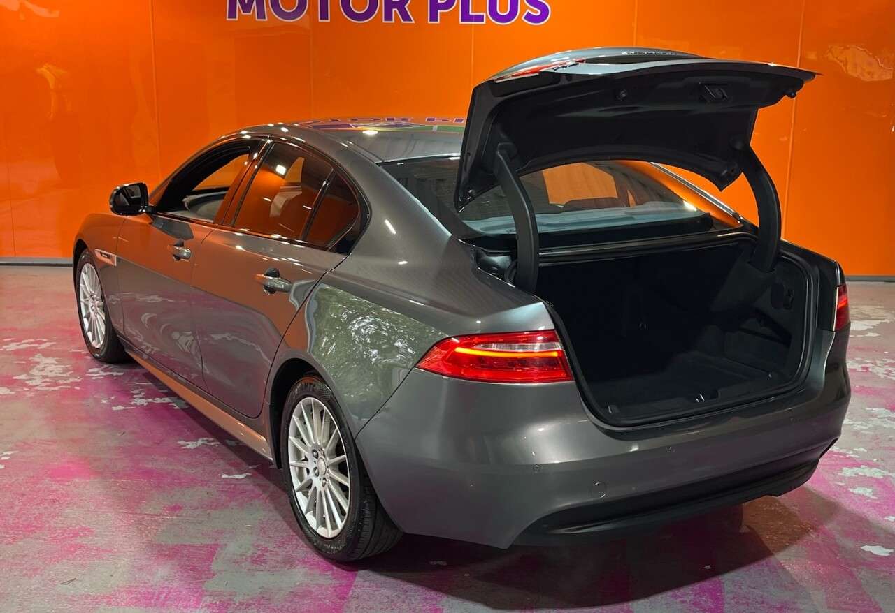 2016 JAGUAR XE 2016 JAGUAR XE