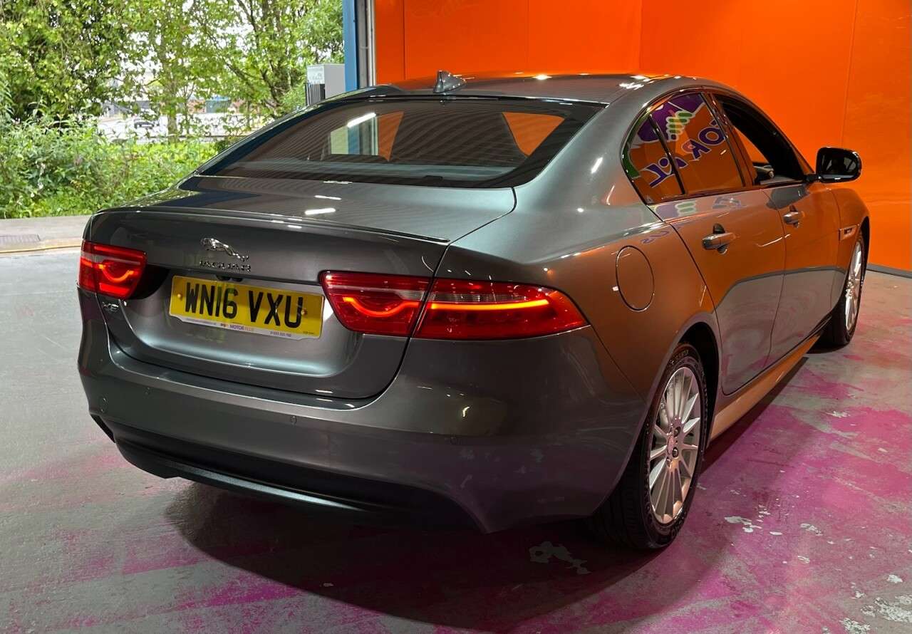 2016 JAGUAR XE 2016 JAGUAR XE