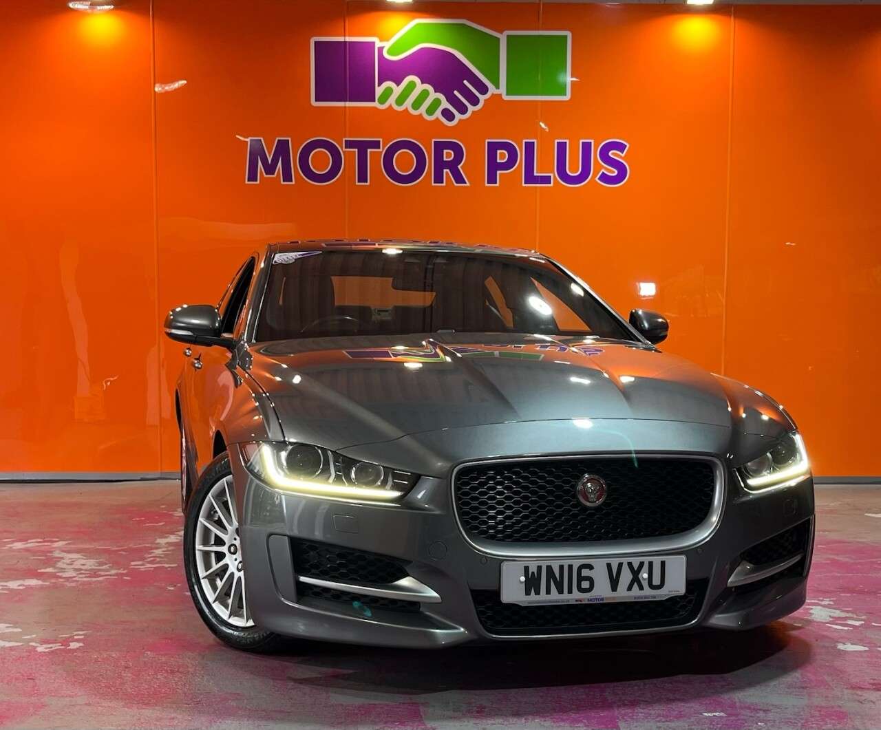 A 2016 JAGUAR XE 2.0d R-Sport Saloon 4dr Diesel Manual Euro 6 (s/s) (163 ps) A 2016 JAGUAR XE 2.0d R-Sport Saloon 4dr Diesel Manual Euro 6 (s/s) (163 ps)