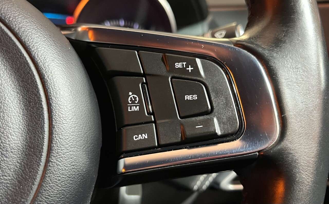 2016 JAGUAR XE 2016 JAGUAR XE
