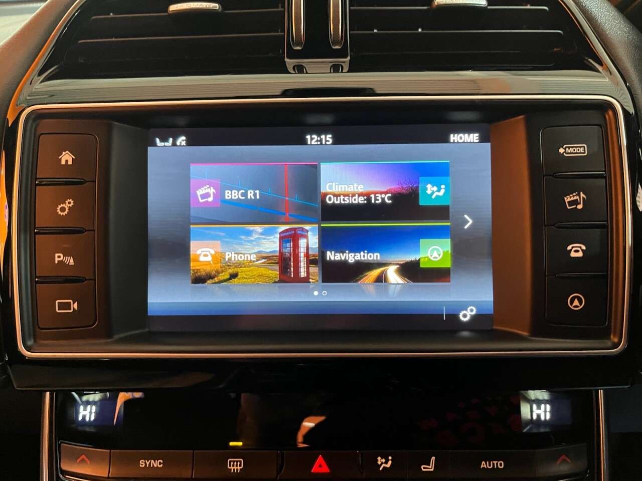 2016 JAGUAR XE 2016 JAGUAR XE