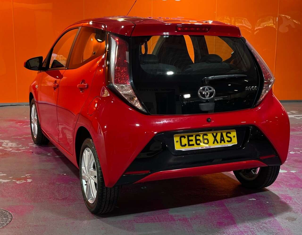 A 2016 TOYOTA AYGO 1.0 VVT-i x-pression Hatchback 5dr Petrol Manual Euro 6 (68 ps) Visit Over A 2016 TOYOTA AYGO 1.0 VVT-i x-pression Hatchback 5dr Petrol Manual Euro 6 (68 ps) Visit Over