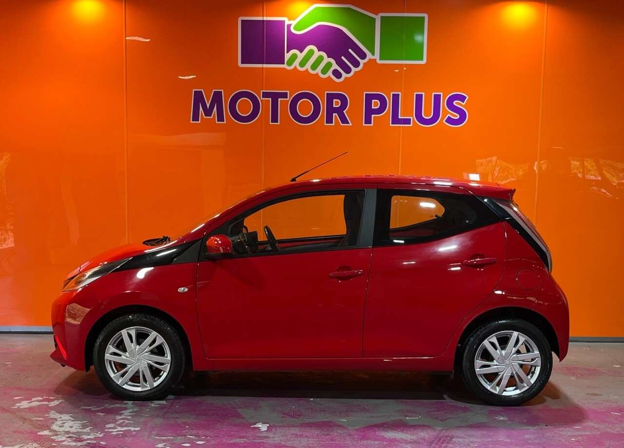 A 2016 TOYOTA AYGO 1.0 VVT-i x-pression Hatchback 5dr Petrol Manual Euro 6 (68 ps) Visit Over A 2016 TOYOTA AYGO 1.0 VVT-i x-pression Hatchback 5dr Petrol Manual Euro 6 (68 ps) Visit Over