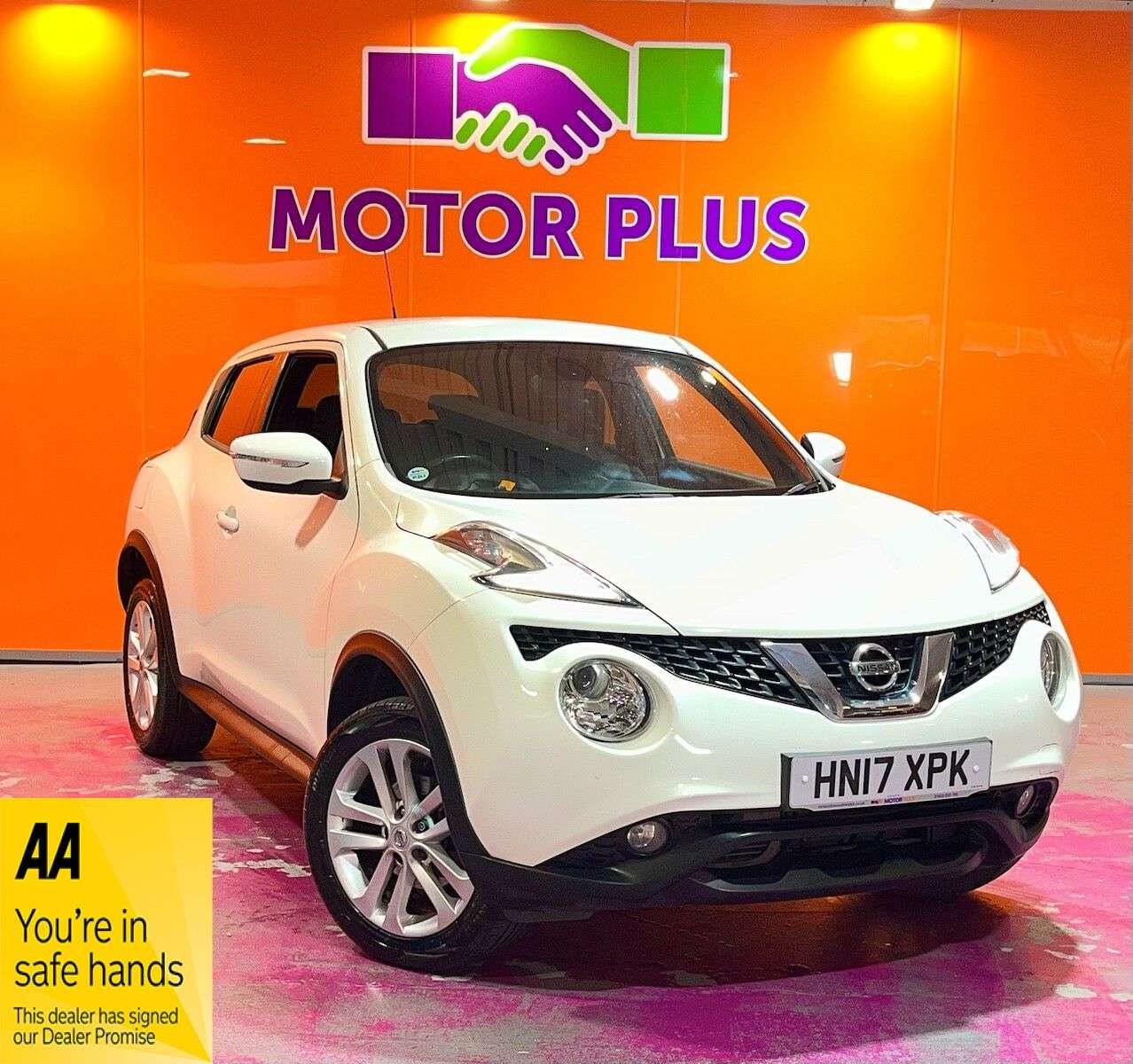 A 2017 NISSAN JUKE 1.6 N-Connecta SUV 5dr Petrol XTRON Euro 6 (117 ps) Visit Over 400 Cars In A 2017 NISSAN JUKE 1.6 N-Connecta SUV 5dr Petrol XTRON Euro 6 (117 ps) Visit Over 400 Cars In
