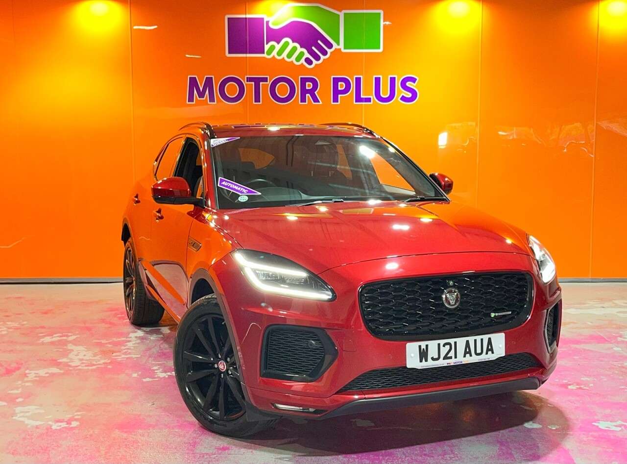 A 2021 JAGUAR E-PACE 2.0 D204 MHEV R-Dynamic SE SUV 5dr Diesel Auto AWD Euro 6 (s/s) (204 ps) Vi A 2021 JAGUAR E-PACE 2.0 D204 MHEV R-Dynamic SE SUV 5dr Diesel Auto AWD Euro 6 (s/s) (204 ps) Vi