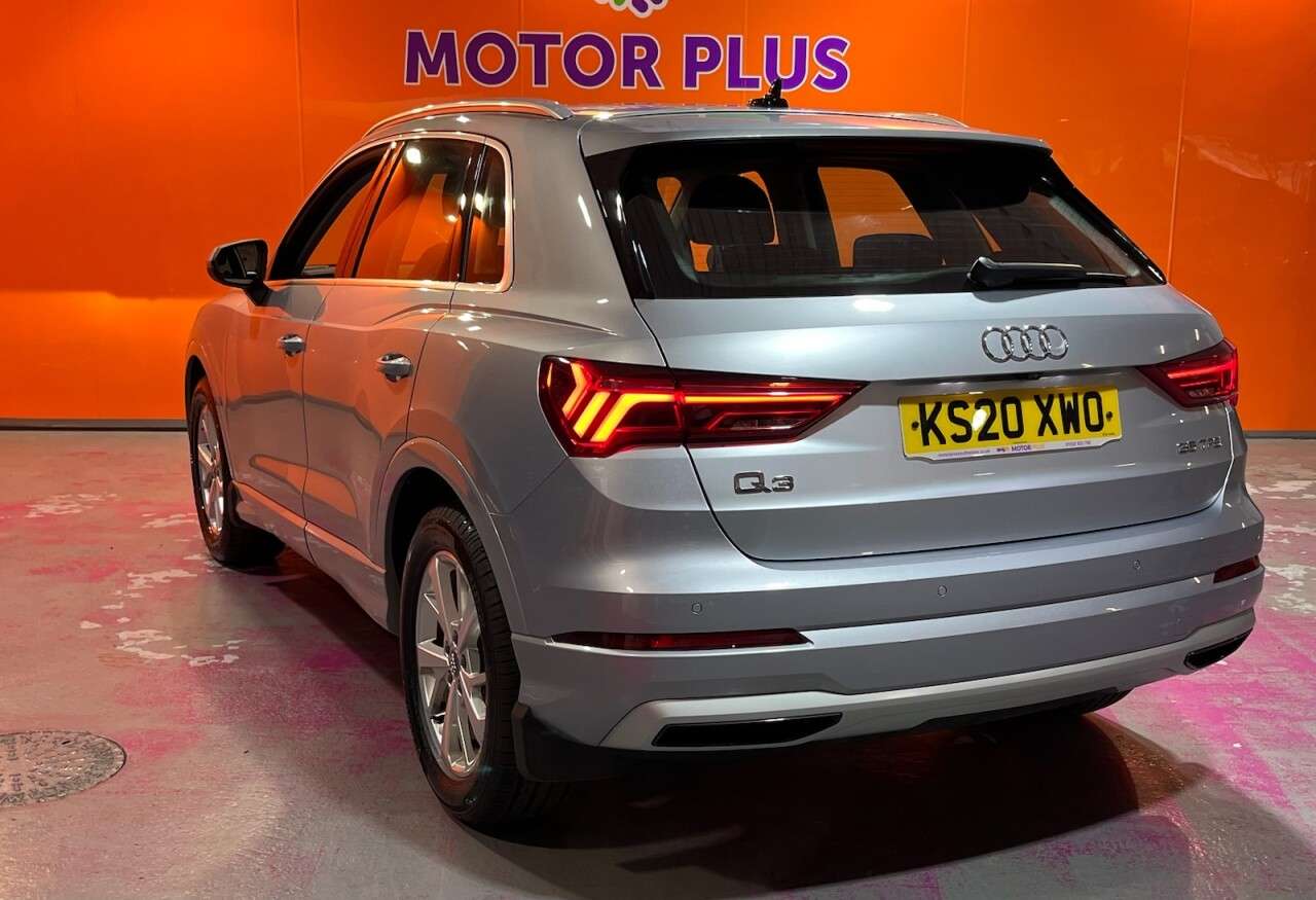 A 2020 AUDI Q3 1.5 TFSI CoD 35 Sport SUV 5dr Petrol S Tronic Euro 6 (s/s) (150 ps) Visit O A 2020 AUDI Q3 1.5 TFSI CoD 35 Sport SUV 5dr Petrol S Tronic Euro 6 (s/s) (150 ps) Visit O