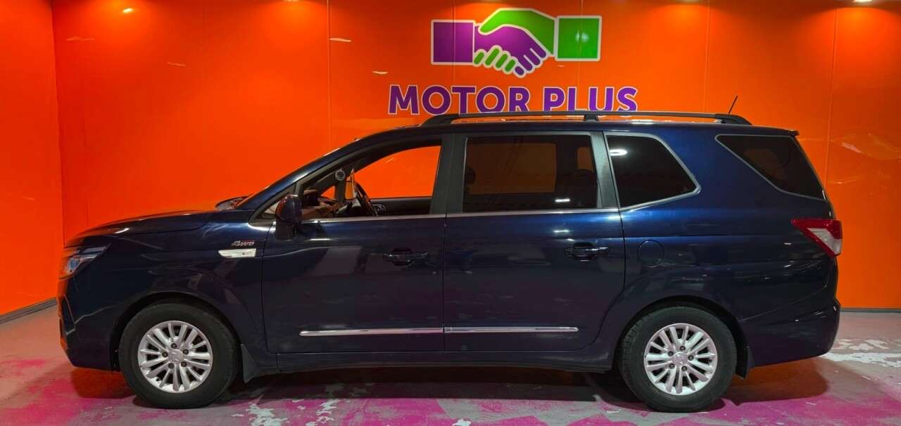 A 2018 SSANGYONG TURISMO 2.2D ELX MPV 5dr Diesel T-Tronic 4WD Selectable Euro 6 (178 ps) Visit Over A 2018 SSANGYONG TURISMO 2.2D ELX MPV 5dr Diesel T-Tronic 4WD Selectable Euro 6 (178 ps) Visit Over